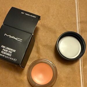 MAC Cosmetics Pro Longwear Paint Pot - Art Thera-Peachy